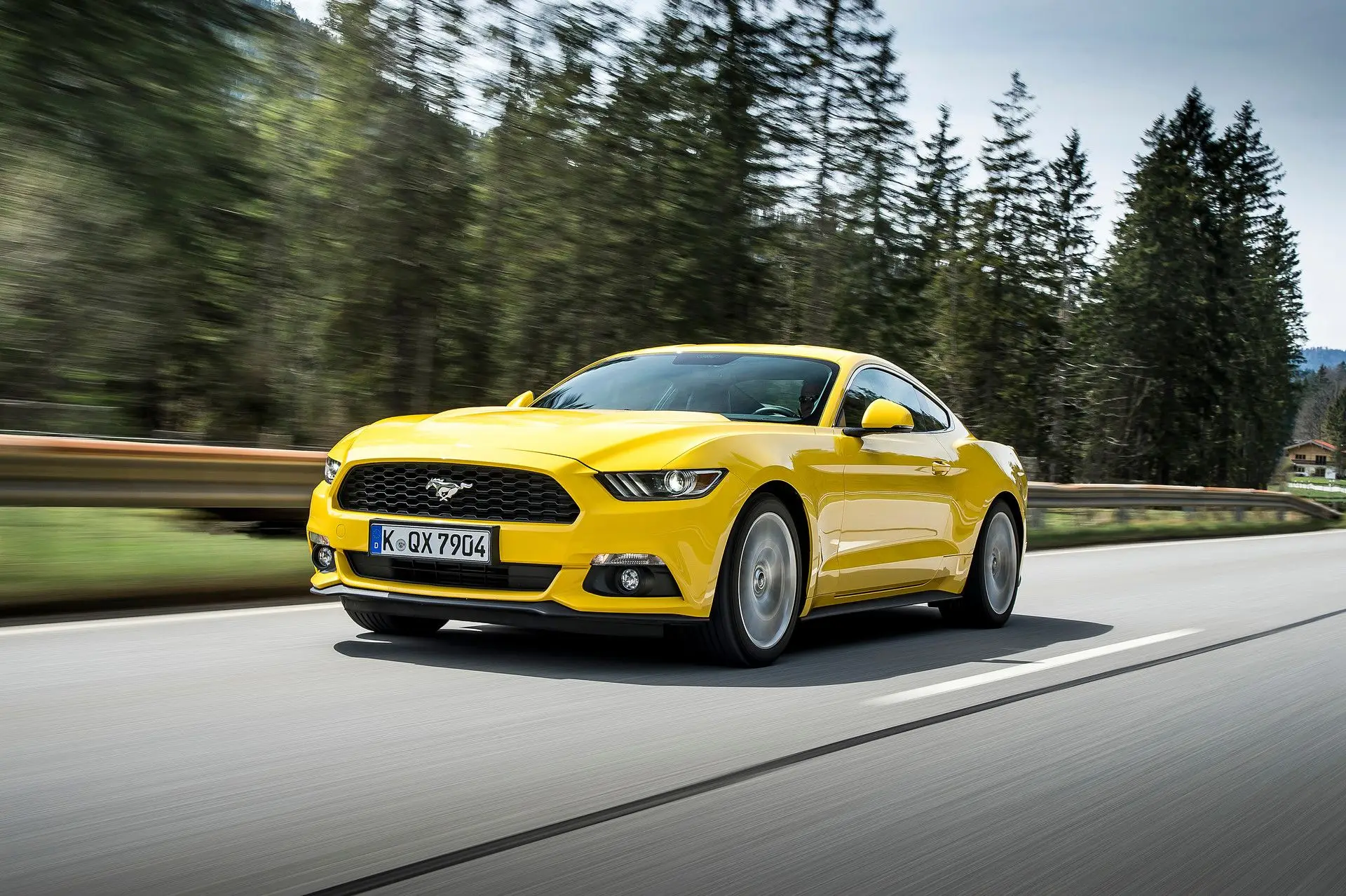 Antigo presidente da Ford que lançou o mítico Mustang morre aos 94 anos