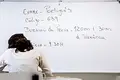 Presidente da Associação de Professores é suspeita da fuga no exame de Português