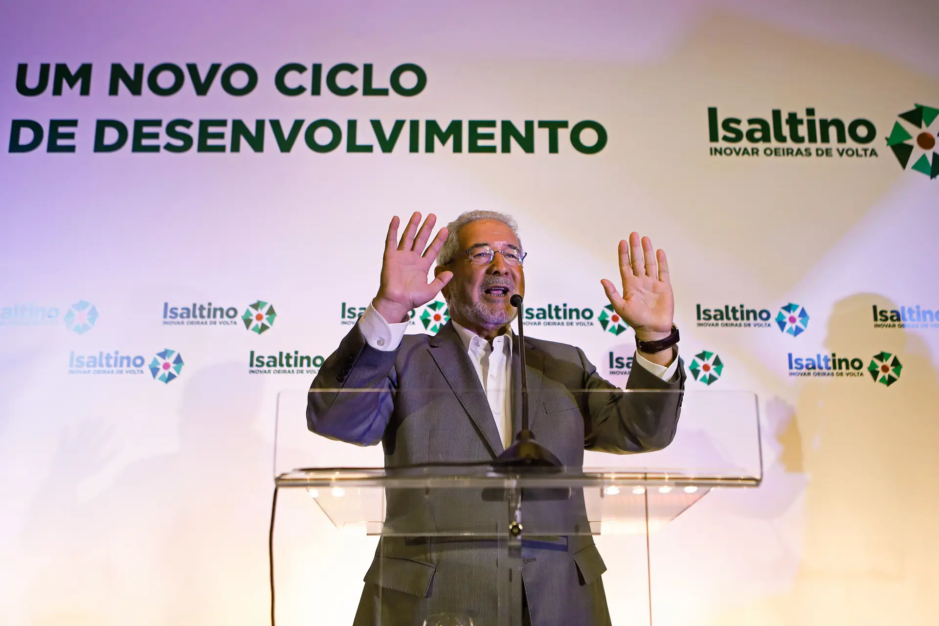 Isaltino elogia Rio e não descarta regresso ao PSD: “Não posso dizer que desta água não beberei”