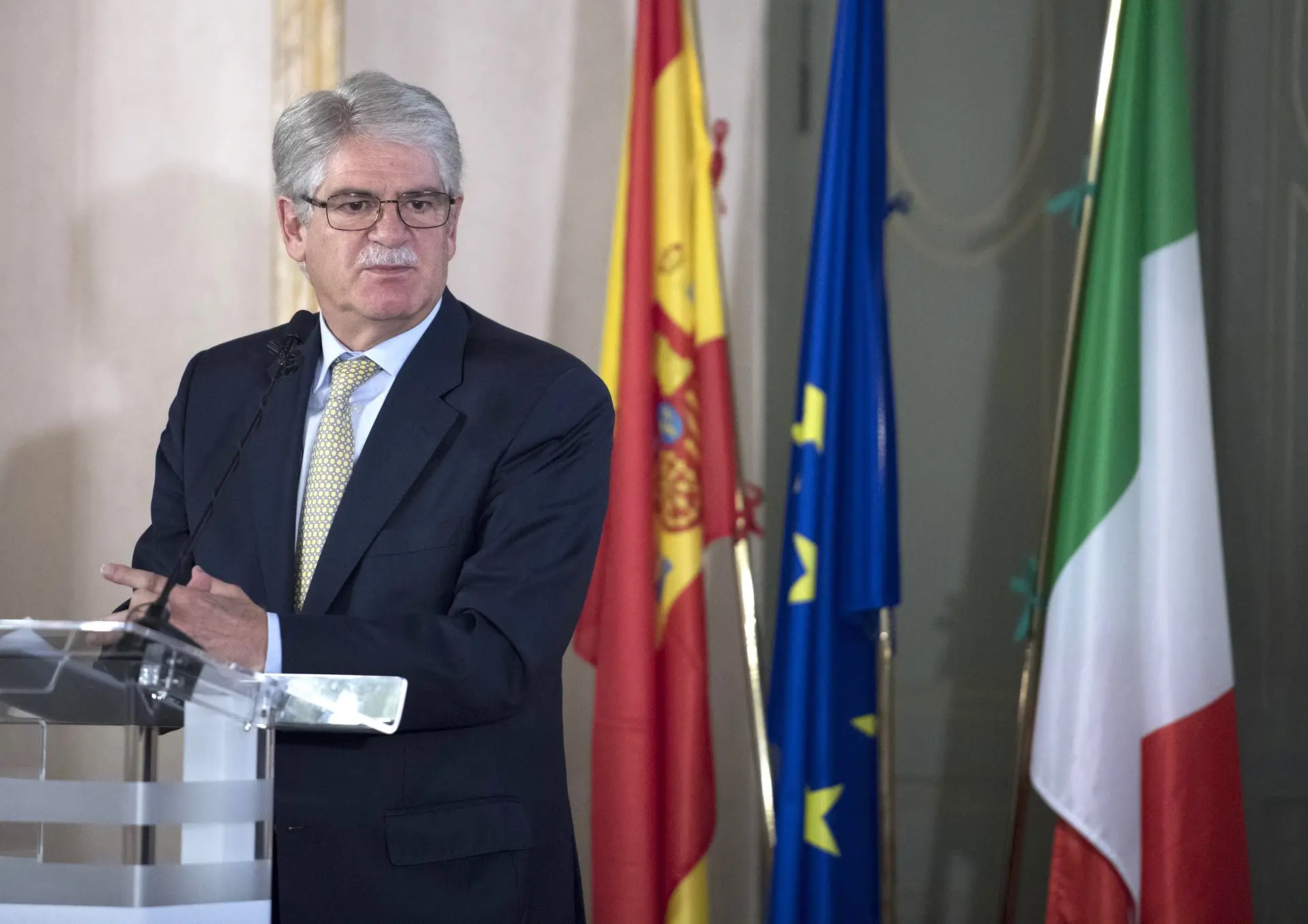 MNE espanhol lamenta violência na Catalunha