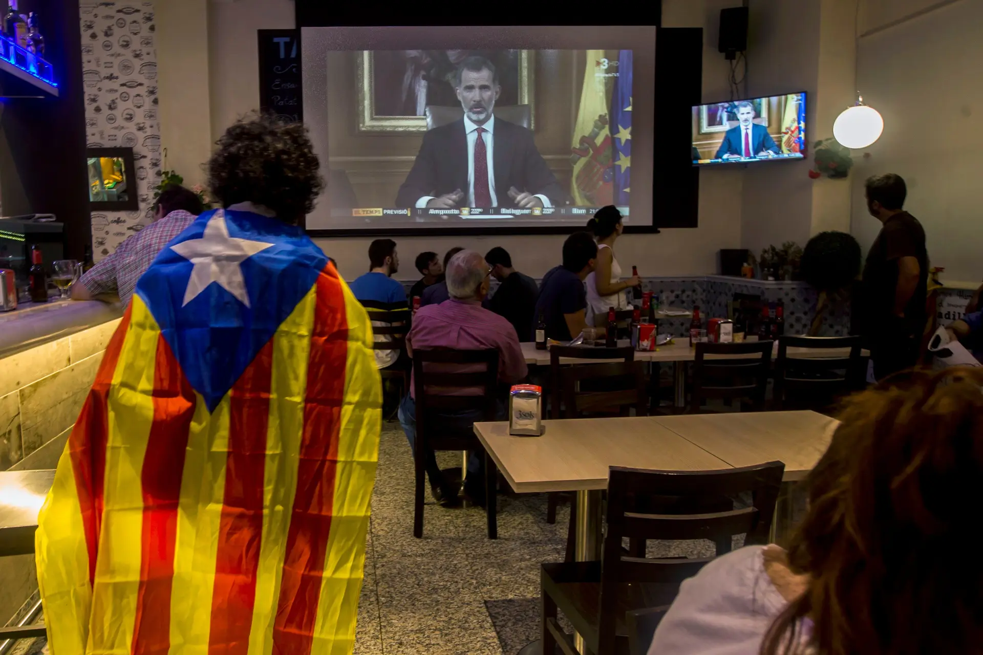 Filipe VI acusa governo da Catalunha de “deslealdade inadmissível”