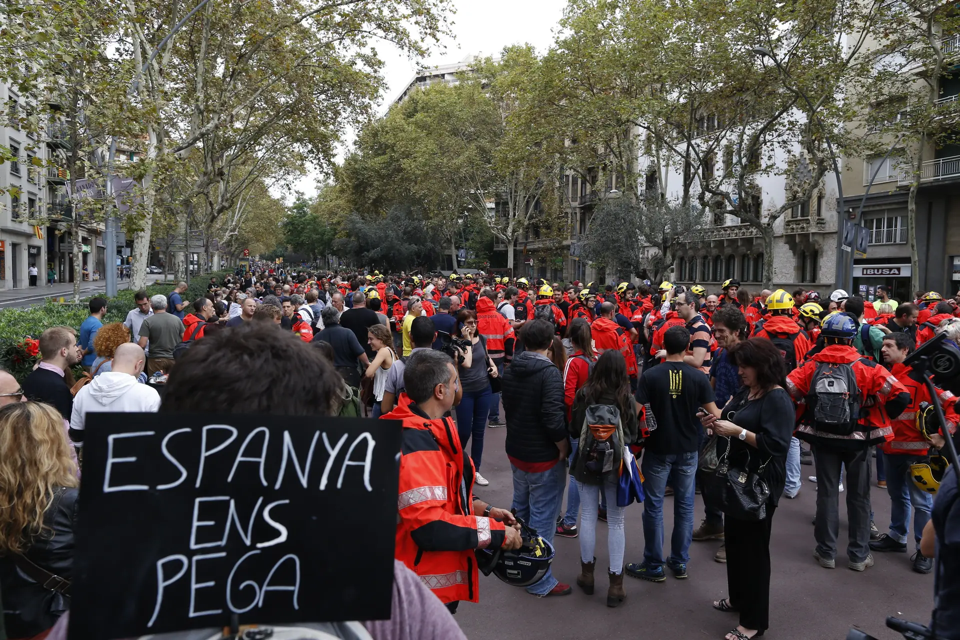 Milhares nas ruas em dia de greve geral na Catalunha