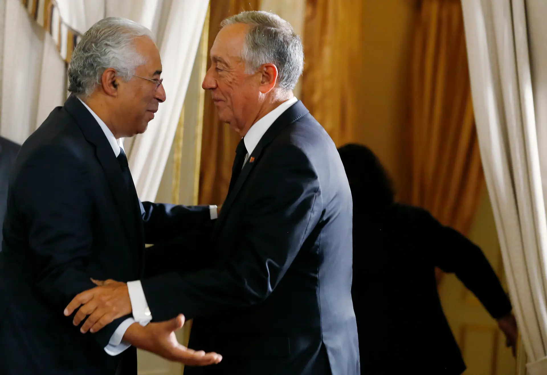 Governo quer que Marcelo trave aumento dos apoios sociais aos trabalhadores independentes