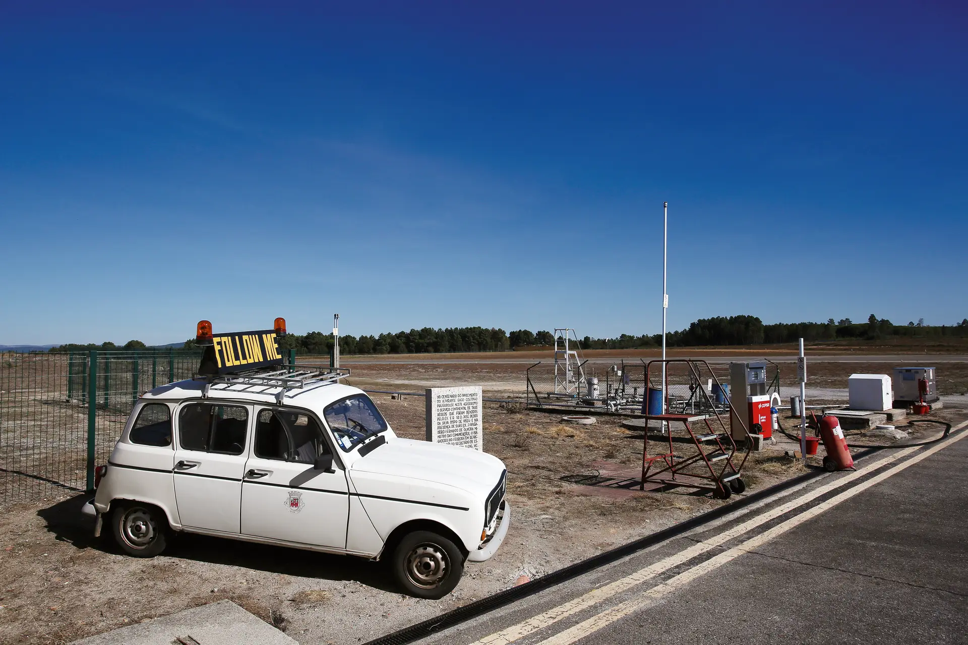 O aeroporto secreto português dos ricos e famosos