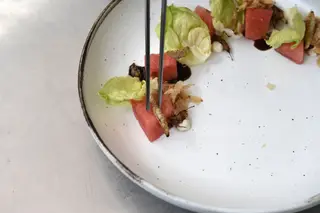 Em alguns restaurantes com estrela Michelin, os insectos já fazem parte da lista de ingredientes exóticos.
