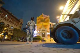 Presidente egípcio renova estado de emergência por mais três meses