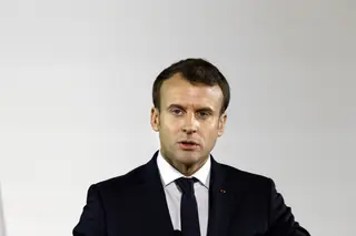 Macron ameaça “bombardear” a Síria se se comprovar uso de armas químicas por Assad