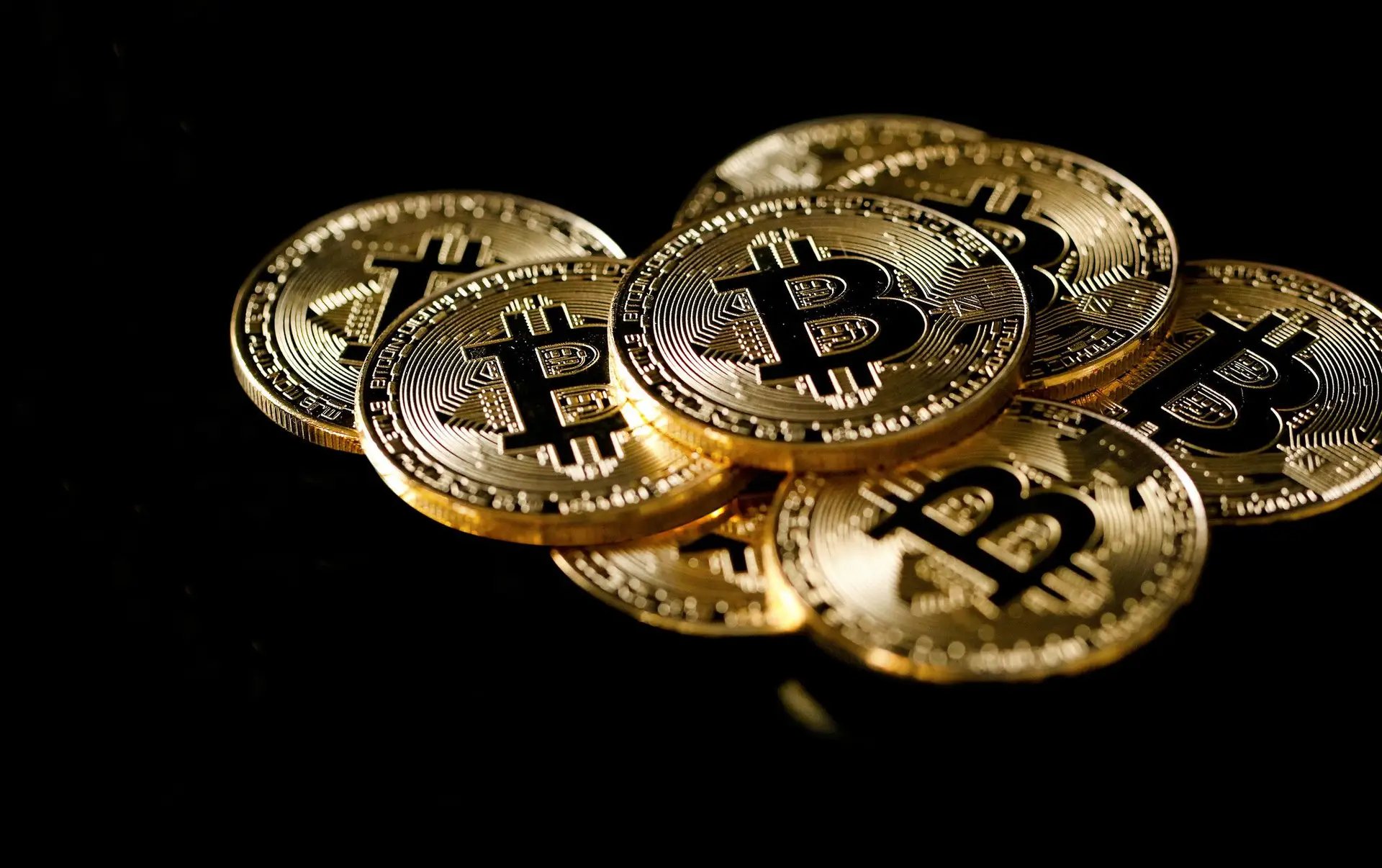 Regulador dos EUA acusa Binance de gerir mal os fundos e de mentir aos reguladores