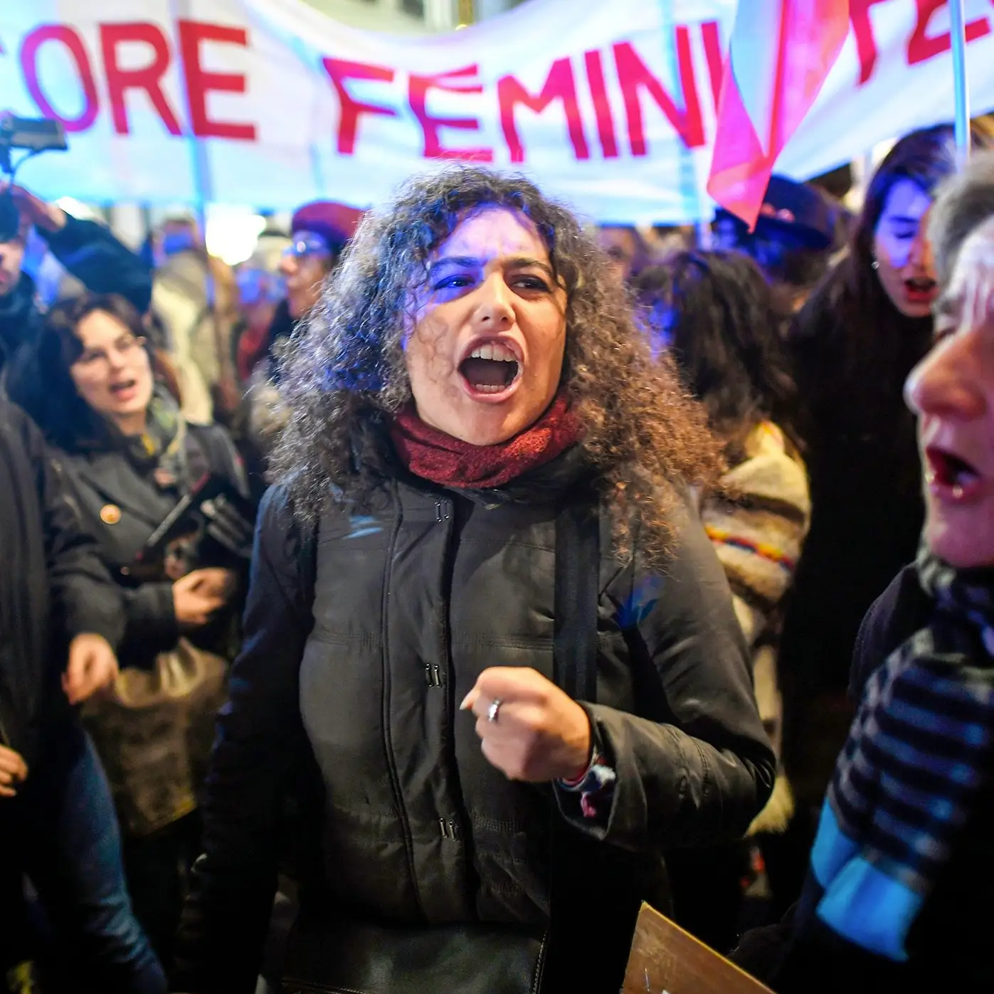 Sexo consentido é a partir de que idade? Em Portugal é aos 14 anos, em França vai haver este mês nova lei foto imagem