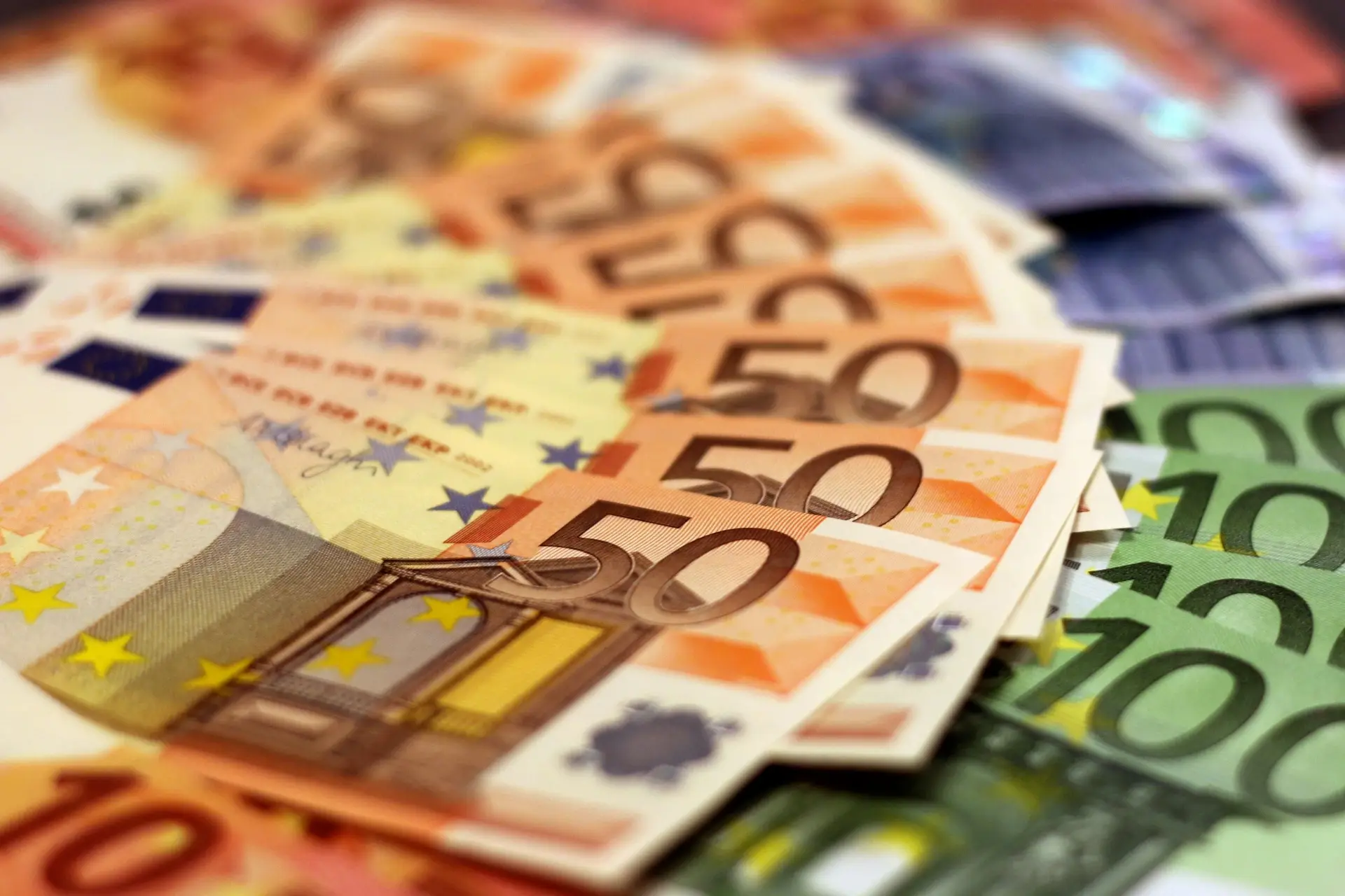 Dívida aumenta €13 mil milhões em 2023, apesar de rácio no PIB cair