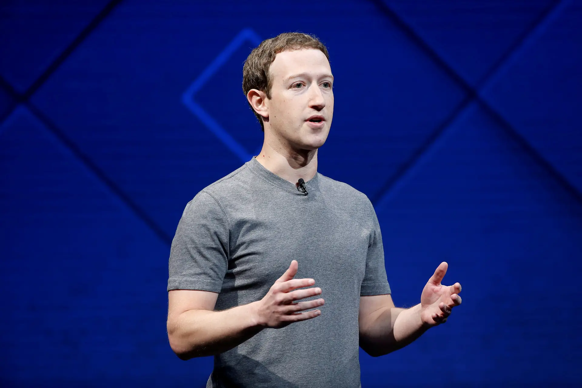Manipulação no Facebook: dados que valem dinheiro e votos