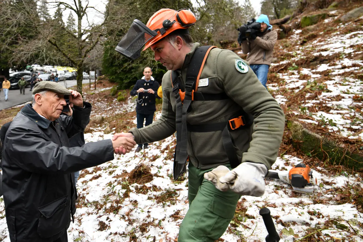 Marcelo solidário. O Presidente da República esteve no Gerês, em Portela do Homem