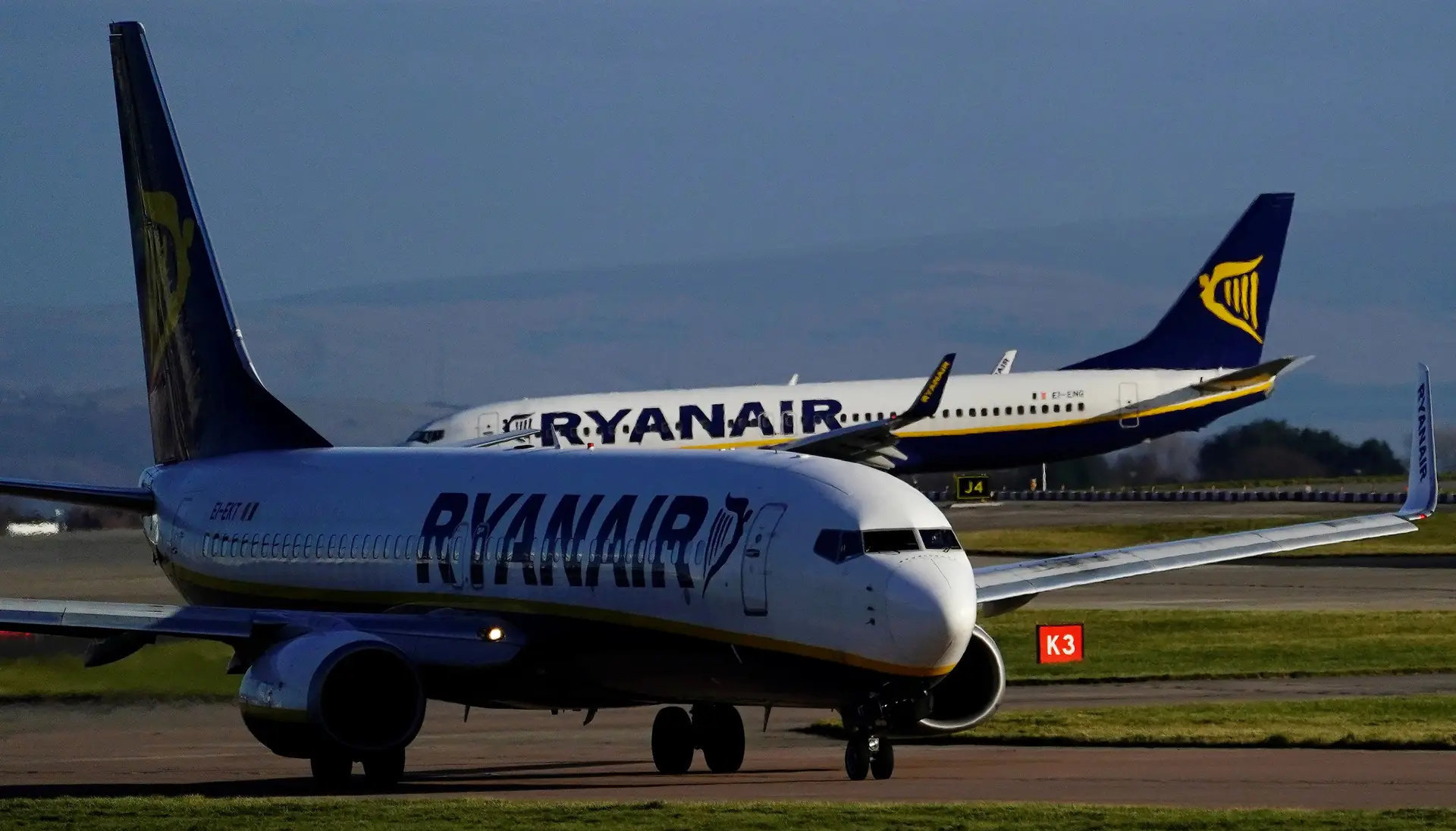 Ryanair admite ter recorrido a voluntários e tripulação estrangeira durante a greve