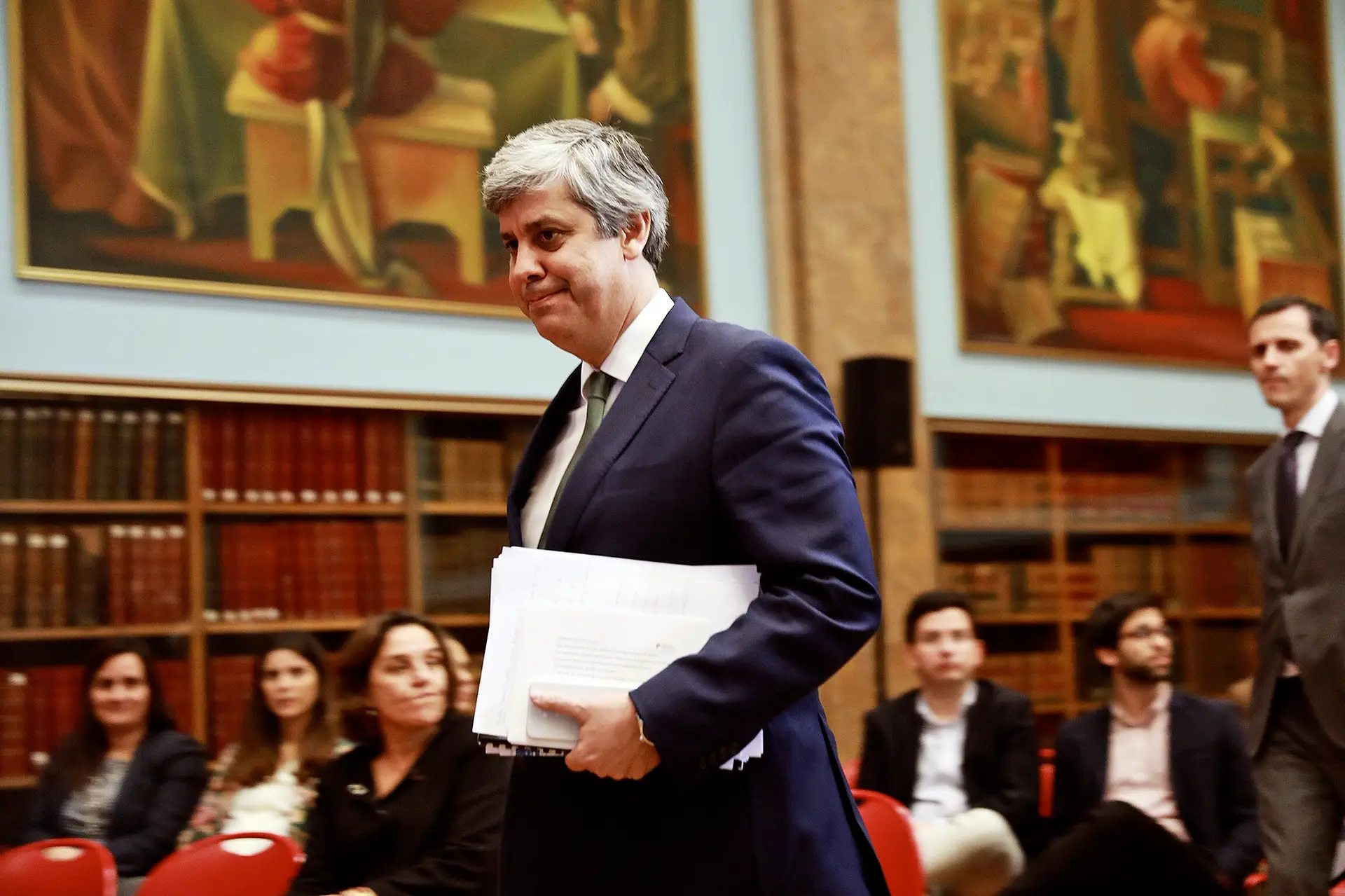 Centeno, Einstein e os impostos