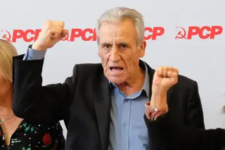 PCP desvaloriza polémica do comboio fretado do PS e censura “futuras discriminações ditadas por razões políticas”