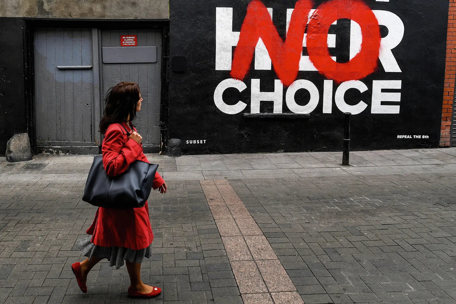 Passados 35 anos voltou a debater-se o aborto, 
que afeta toda 
a sociedade irlandesa 