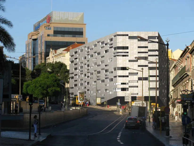 Promotora do “mono do Rato” pede recomeço das obras