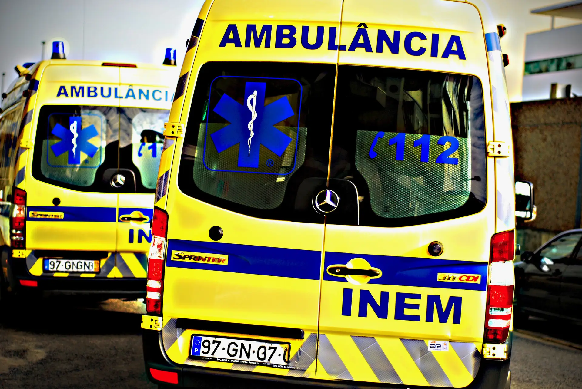 Greve dos técnicos de emergência pára ambulâncias em todo o país