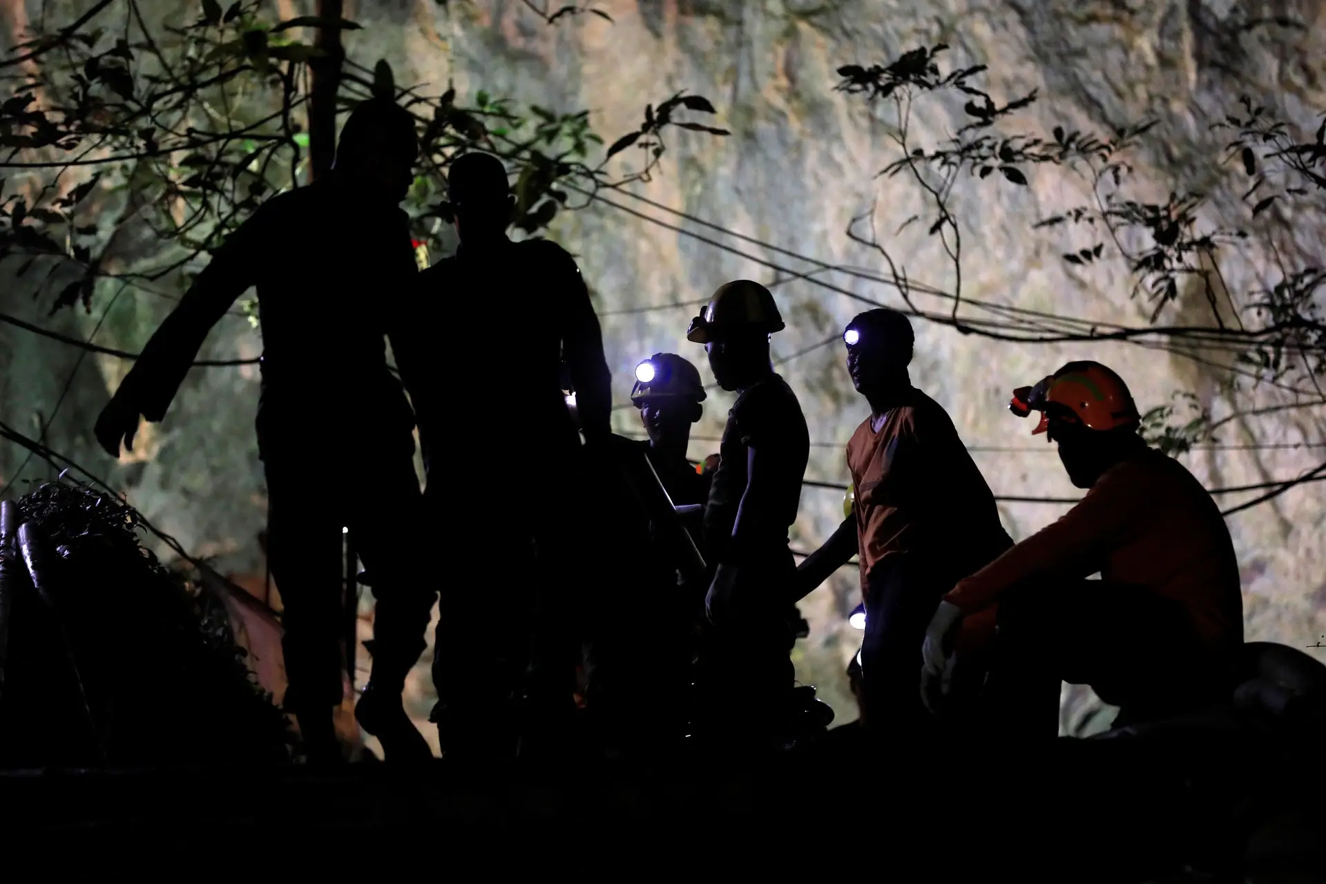 Governo tailandês quer supervisionar filmes e documentários sobre o resgate na gruta Tham Luang