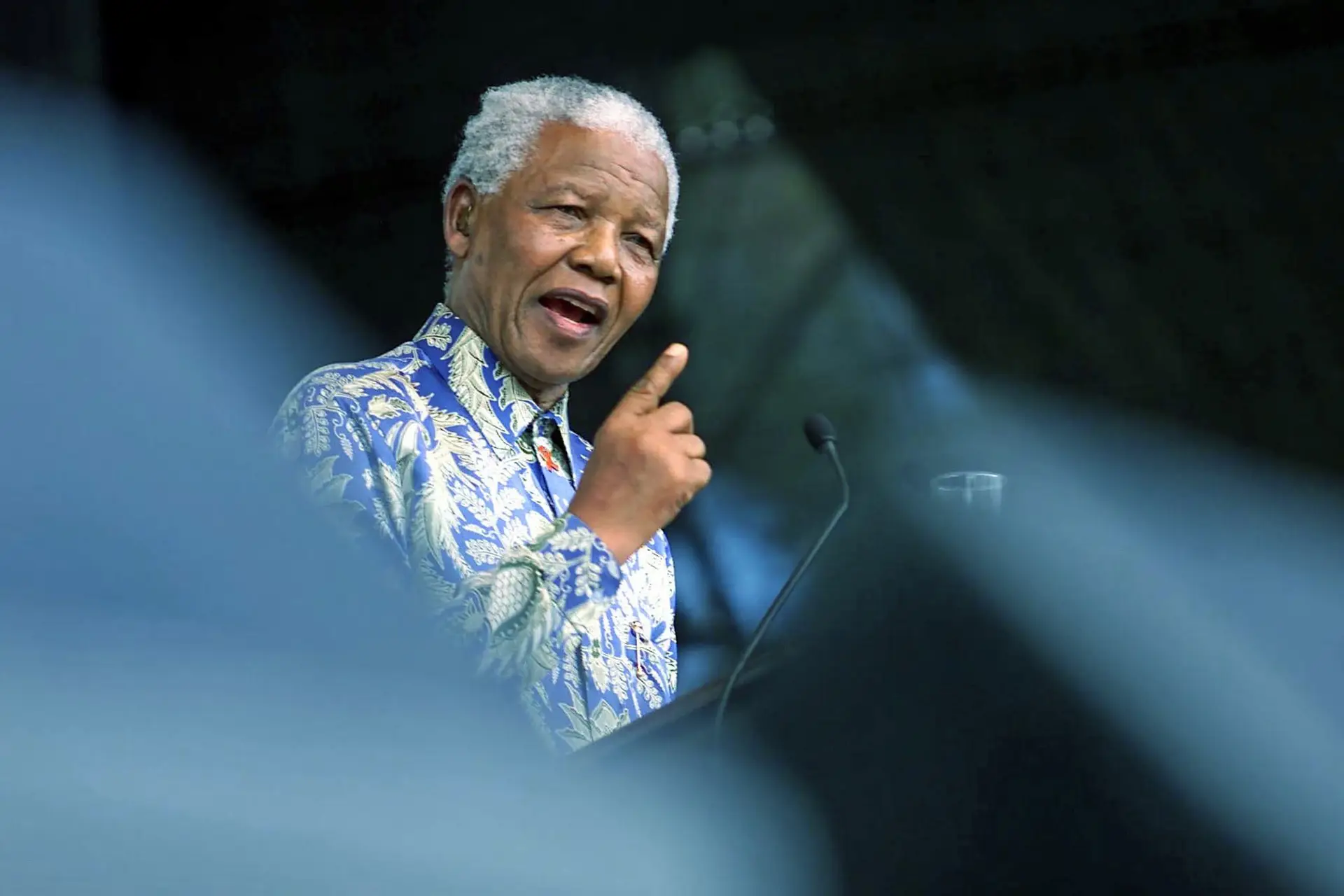Nelson Mandela esteve quase três décadas preso pela sua luta contra a segregação racial na África do Sul