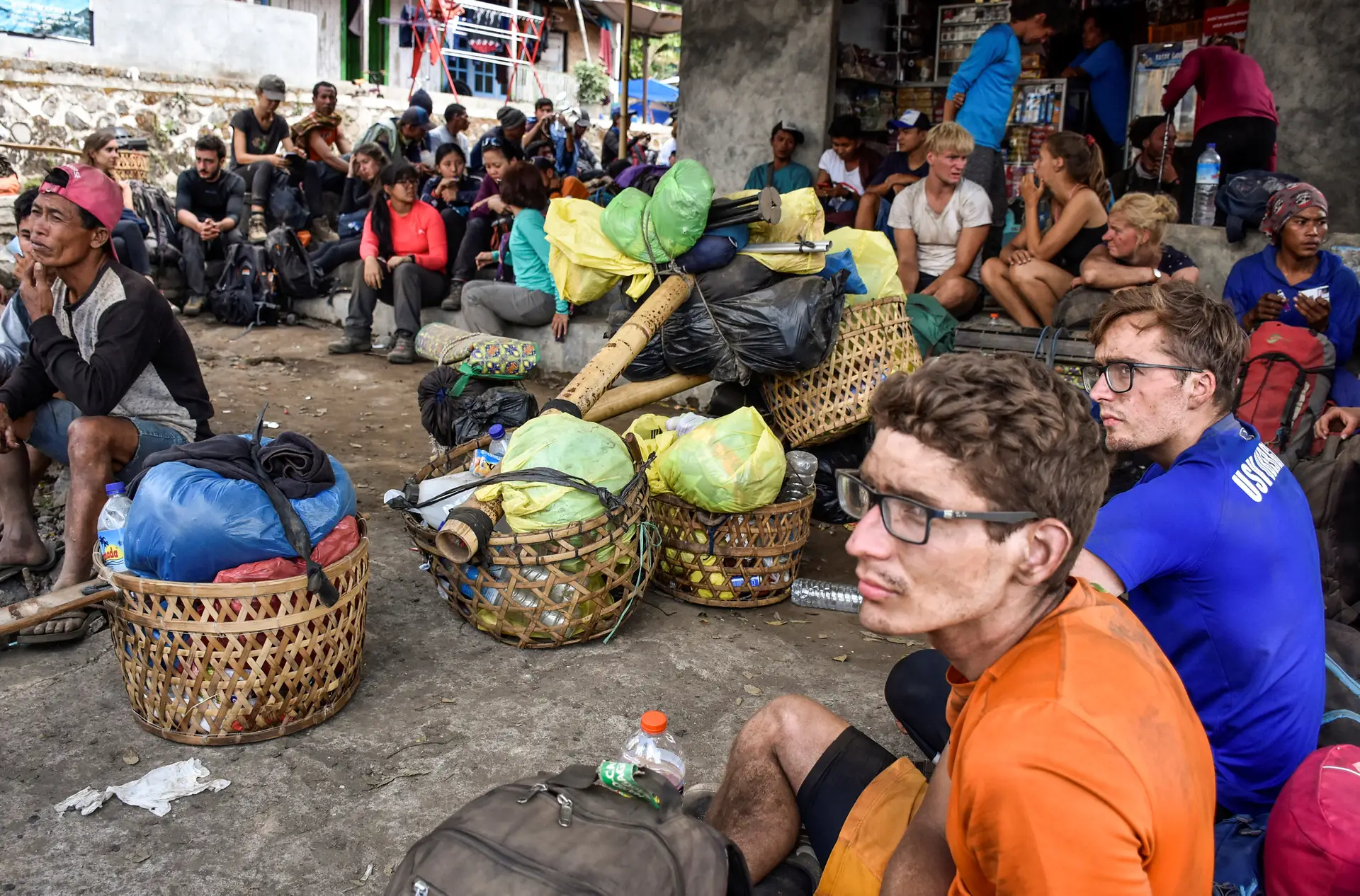 Mais de 500 montanhistas presos no Monte Rinjani após sismo na Indonésia