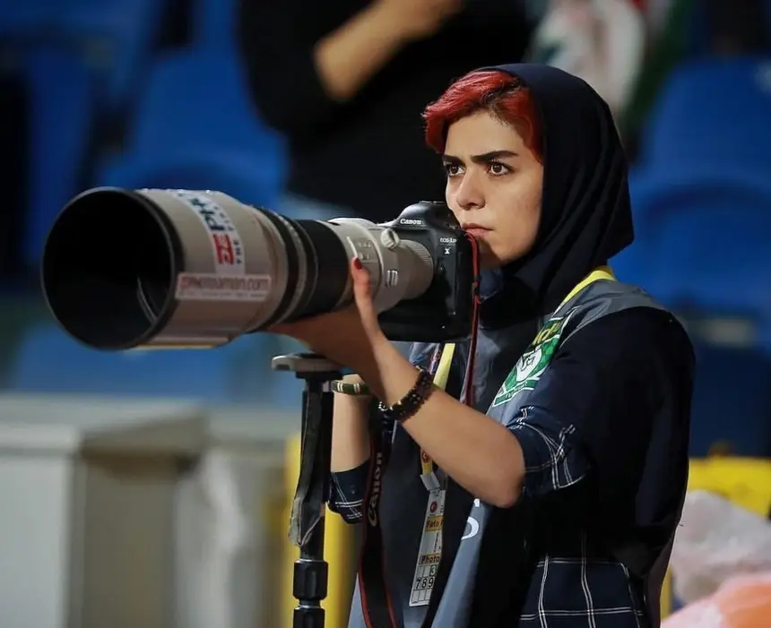 Iranianas são autorizadas a assistir partida de futebol pela 1ª