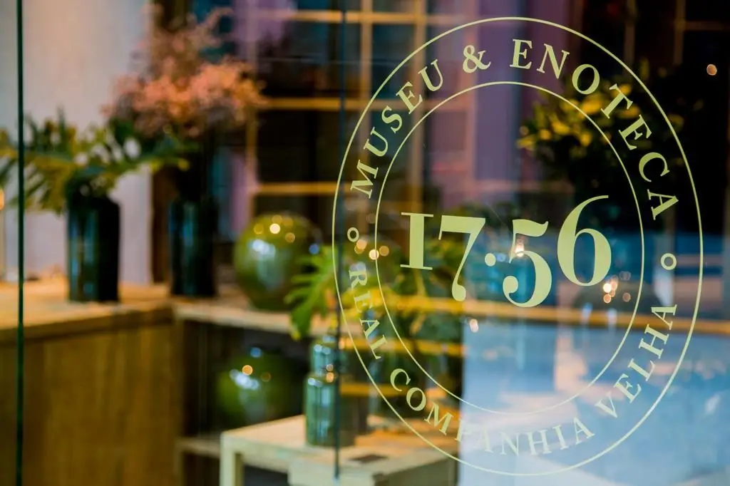 O museu já está a funcionar, a enoteca abre para a semana