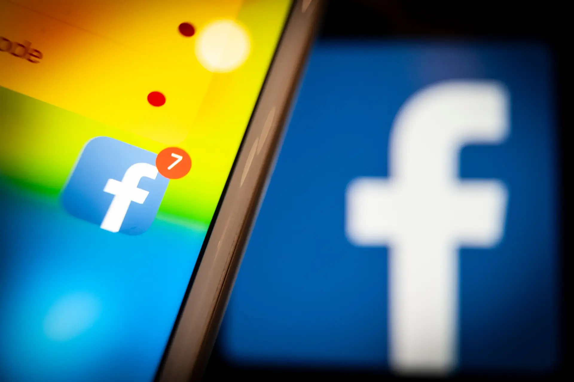 Zuckerberg já não quer que o Facebook seja uma praça pública - agora quer uma sala de estar