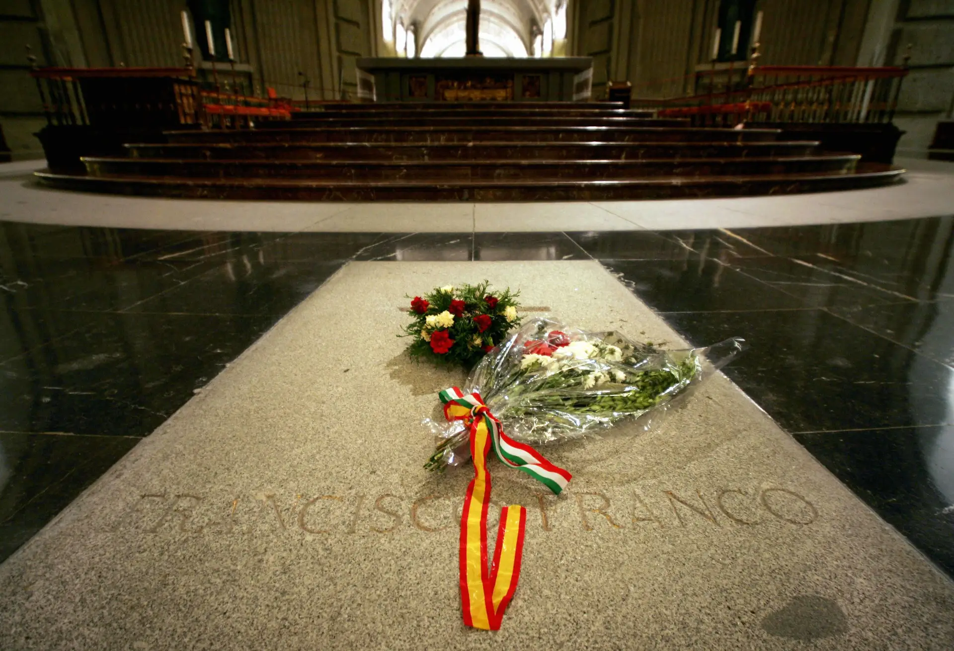 Supremo espanhol decide que restos de Franco deixarão o Vale dos Caídos