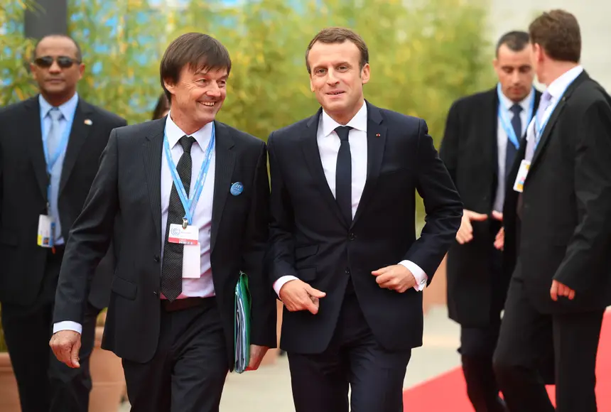 Macron se encuentra con Sarkozy