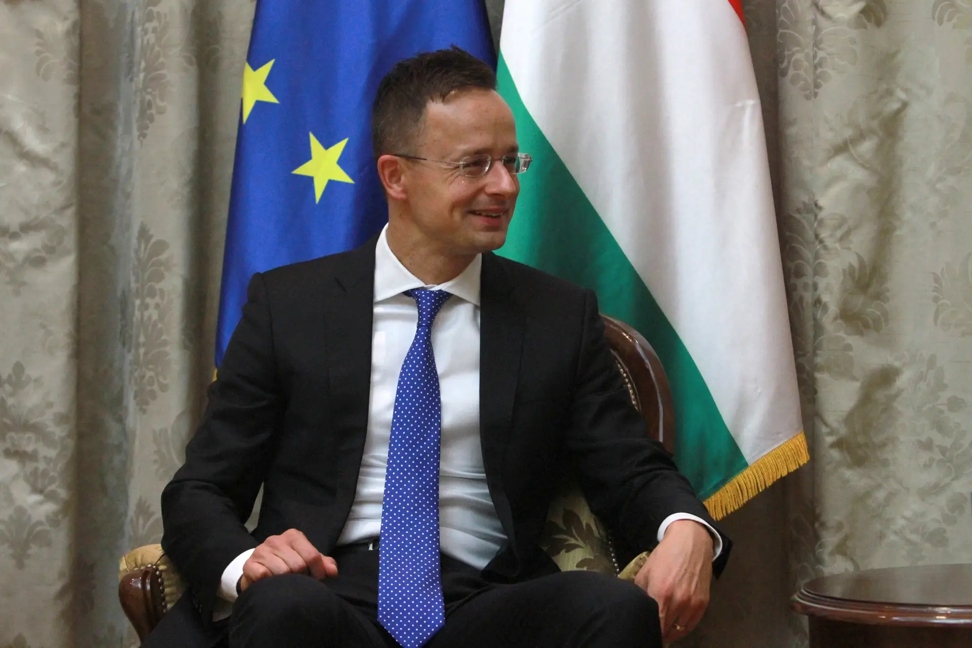 União Europeia. Budapeste fala em “ato de vingança” e “batota”, Amnistia Internacional celebra “voto histórico”