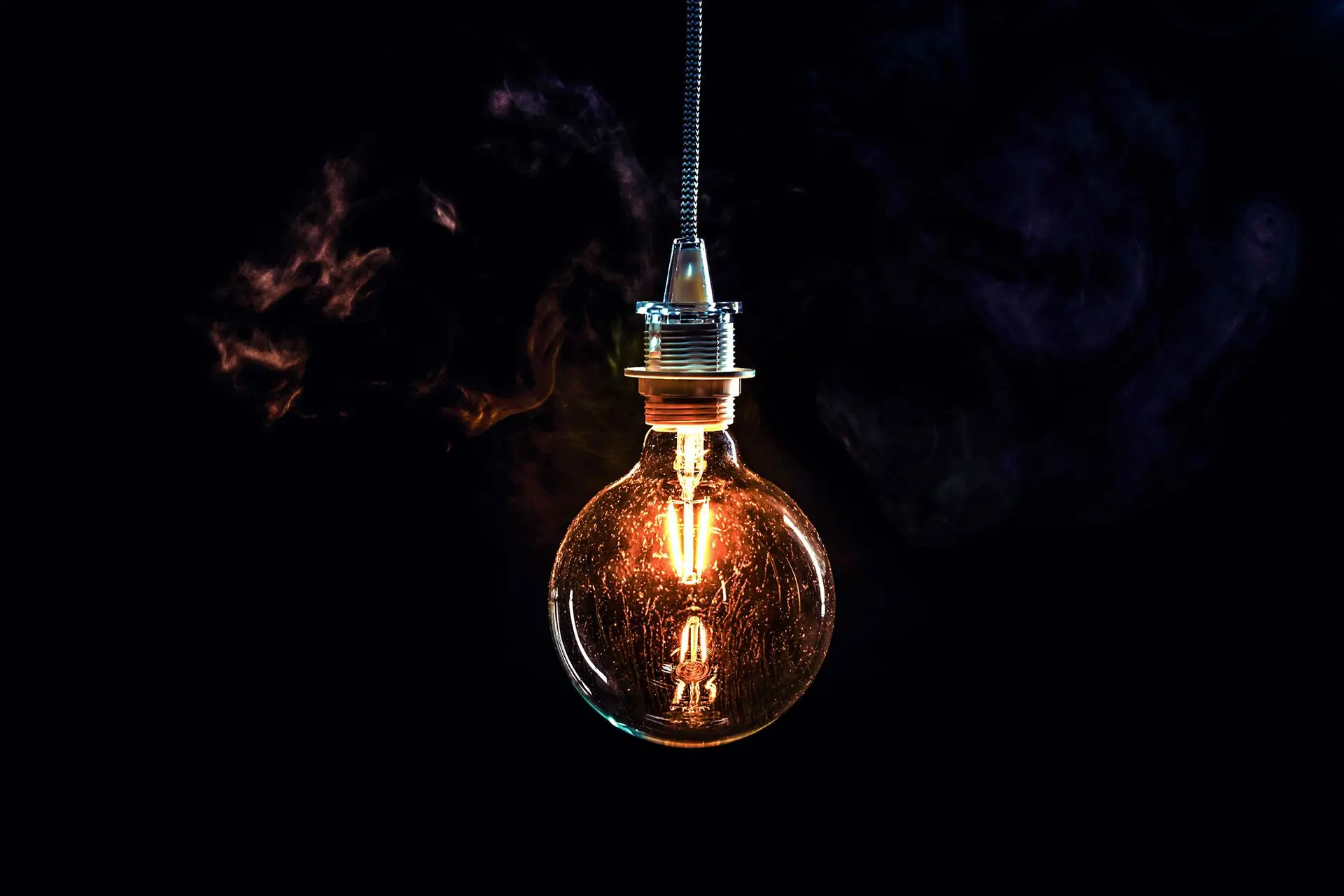 Elétricas anunciaram preços mais baixos, mas a fatura afinal pode subir em julho: dicas para gerir a sua conta da luz