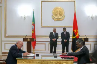 Santos Silva ao Expresso sobre Angola: “Quem não estiver atento ao que se passa não está a perceber nada”