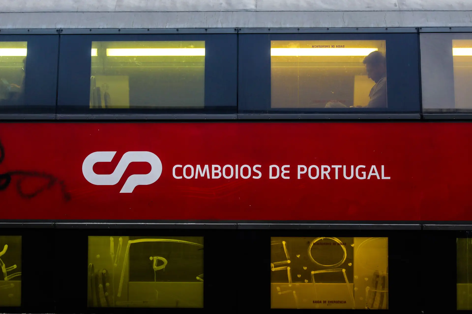 Estado quer reconfigurar setor empresarial em 2025, identificar setores estratégicos e vender o resto