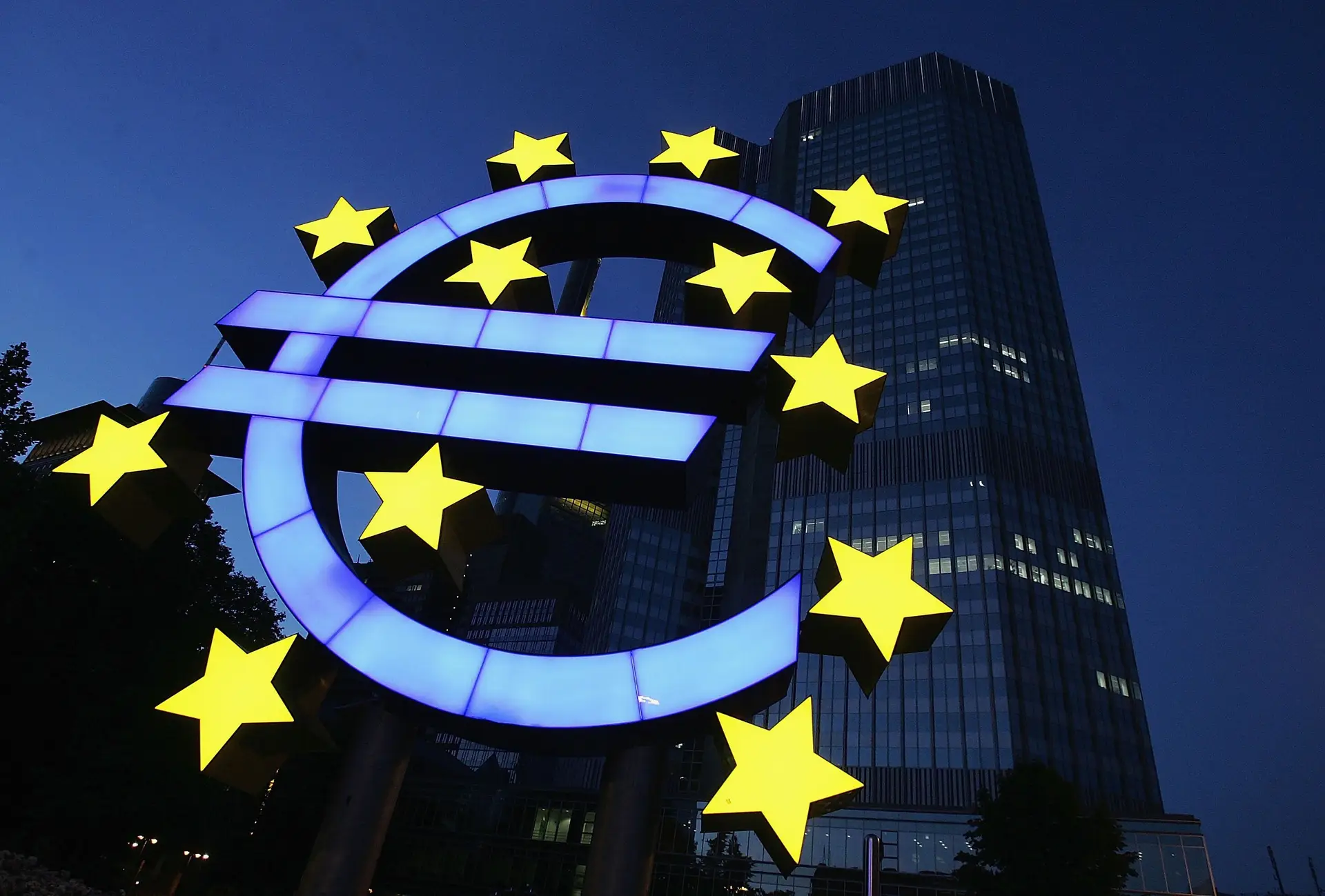 “Um projeto bem-sucedido que não trouxe todos os ganhos que esperávamos”: o euro faz 20 anos