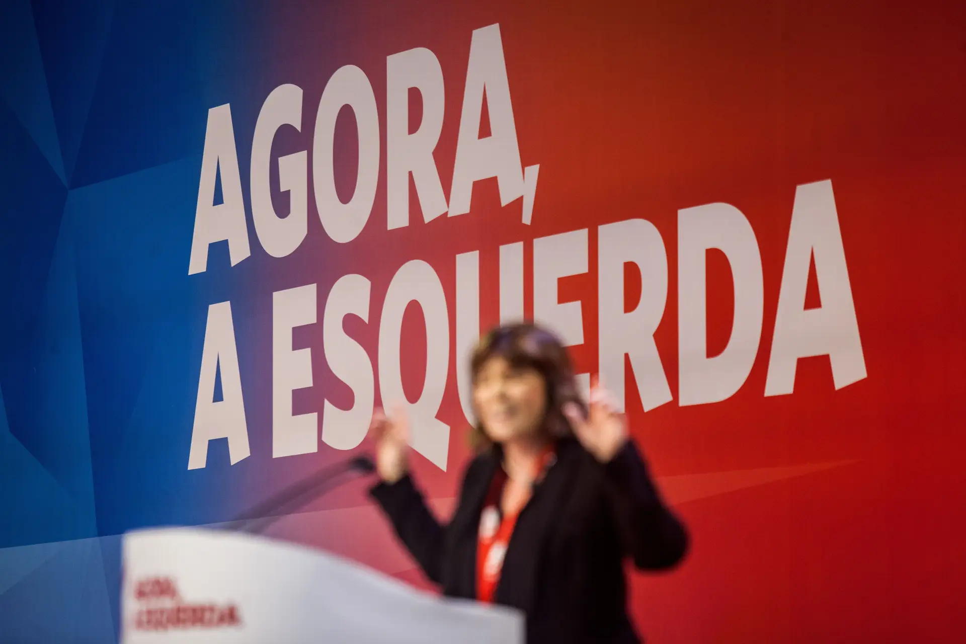 Catarina Martins olha “com expectativa” para a situação angolana