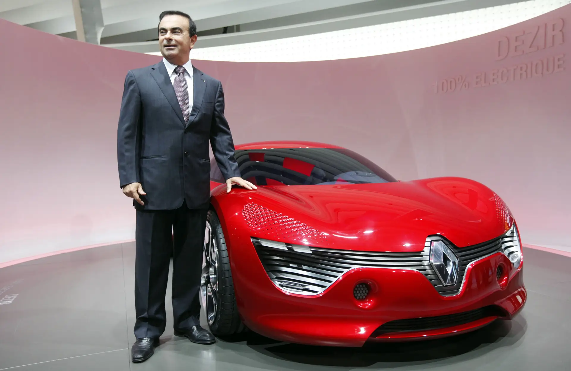 Ex-CEO da Nissan Carlos Ghosn declara-se inocente na primeira audiência desde que foi preso