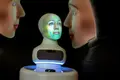 “Os robôs podem tornar o mundo um pouco mais humano”: Furhat, a máquina que vai saber acalmar-nos