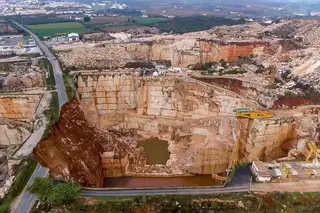 Primeiro-ministro afirma não haver evidência da responsabilidade do Estado no aluimento em Borba