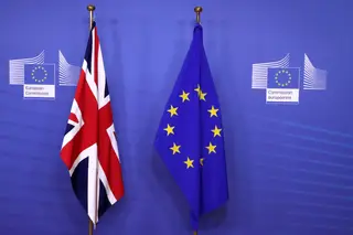 May vai a Bruxelas para alterar acordo do Brexit