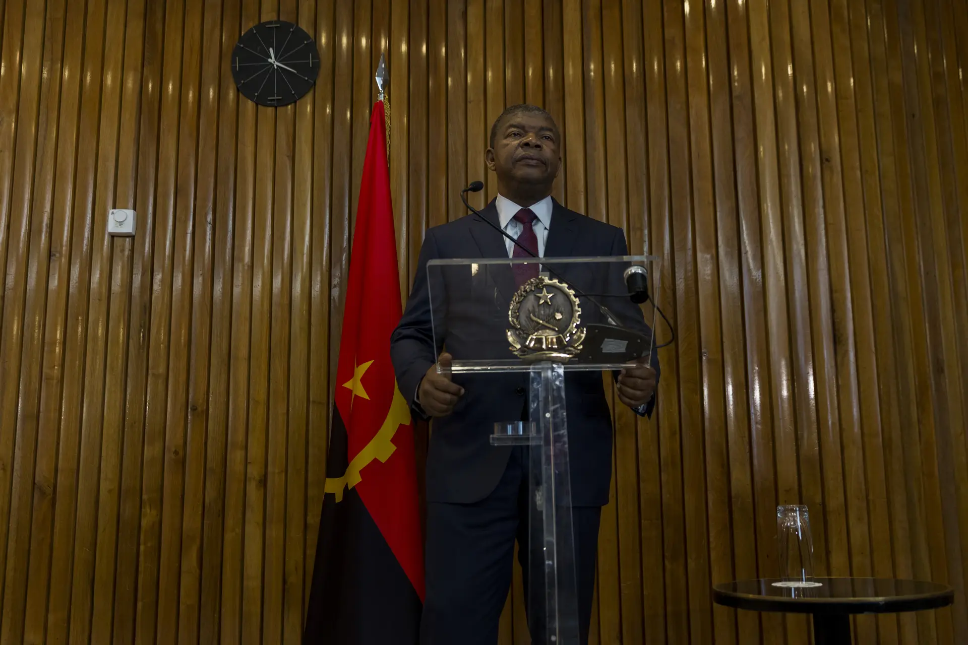 "Os empresários portugueses devem fazer as malas e ir para Angola... em força"