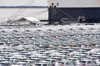 Autoeuropa. Solidariedade de estivadores alemães afeta carregamento de peças