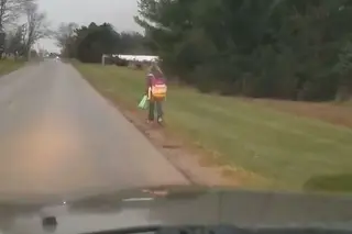 Ir para a escola a pé: o castigo do pai a uma filha que fazia bullying