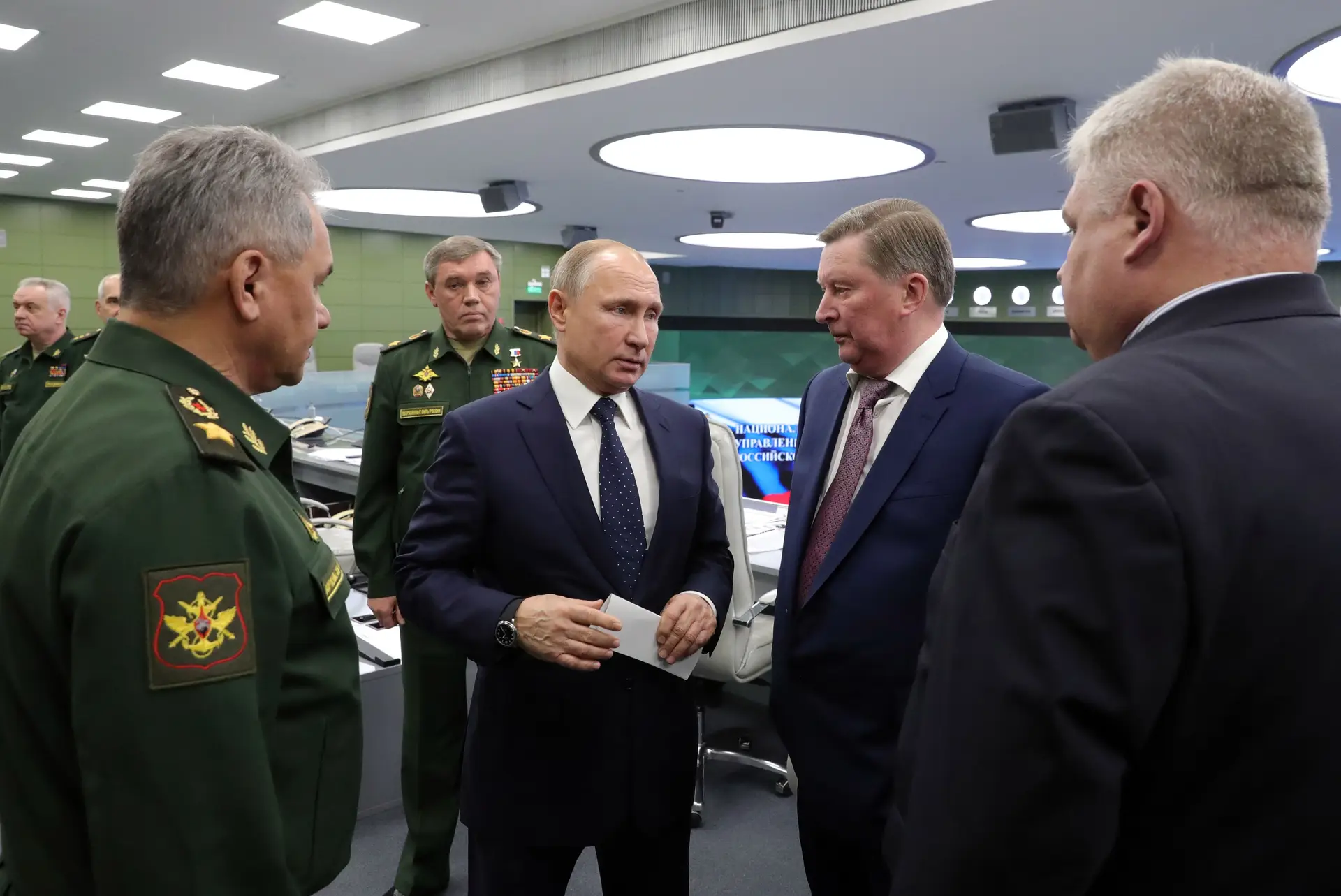 Rússia está pronta a usar um novo míssil nuclear hipersónico, diz Putin