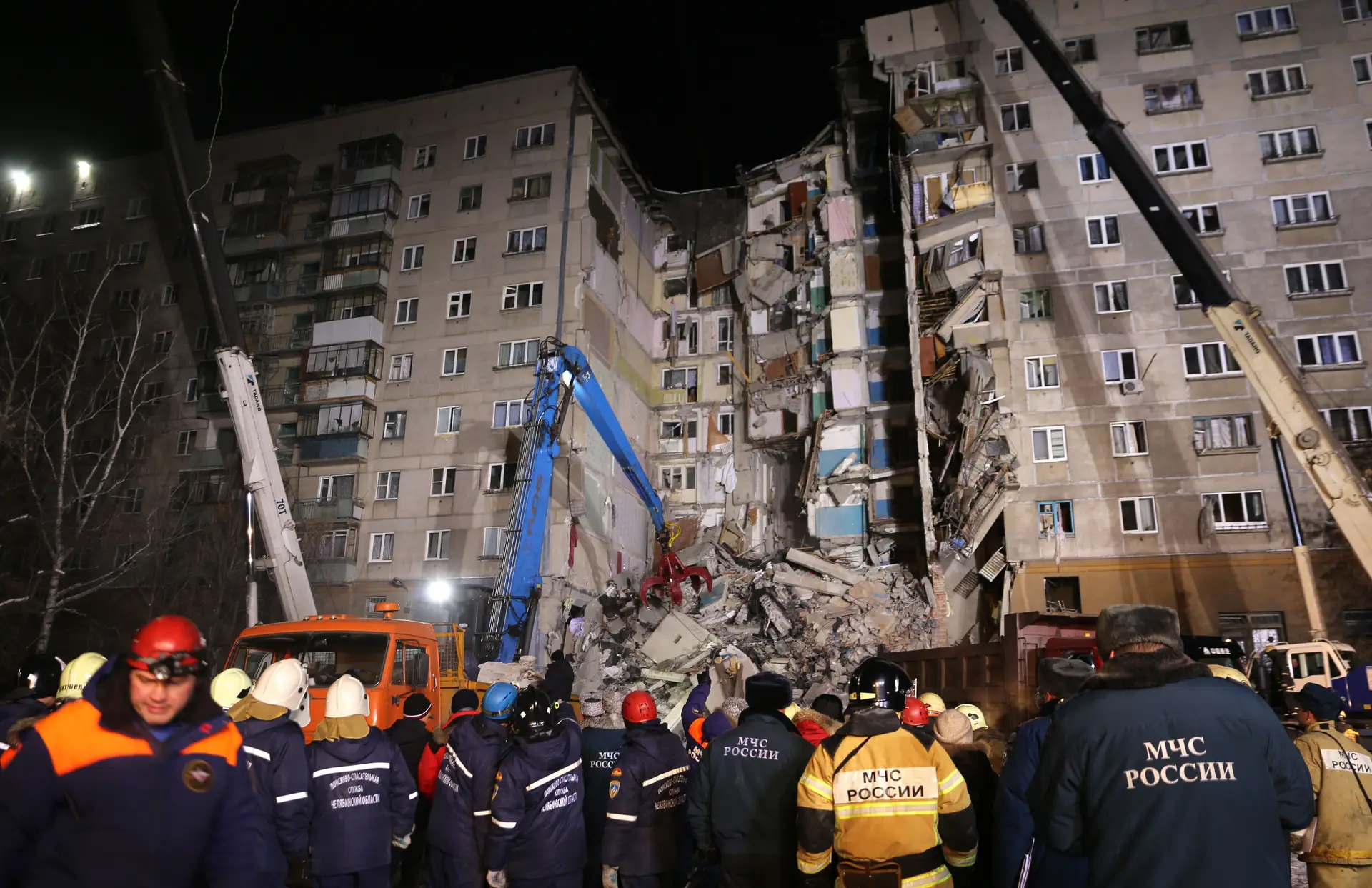 Balanço de mortos em desabamento de prédio na Rússia sobe para 21