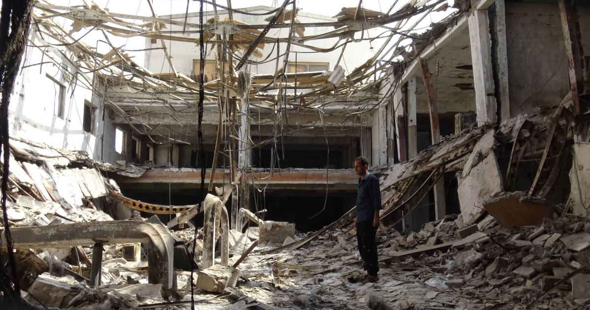 Ataques áereos israelitas atingem cidade do Iémen controlada por hutis