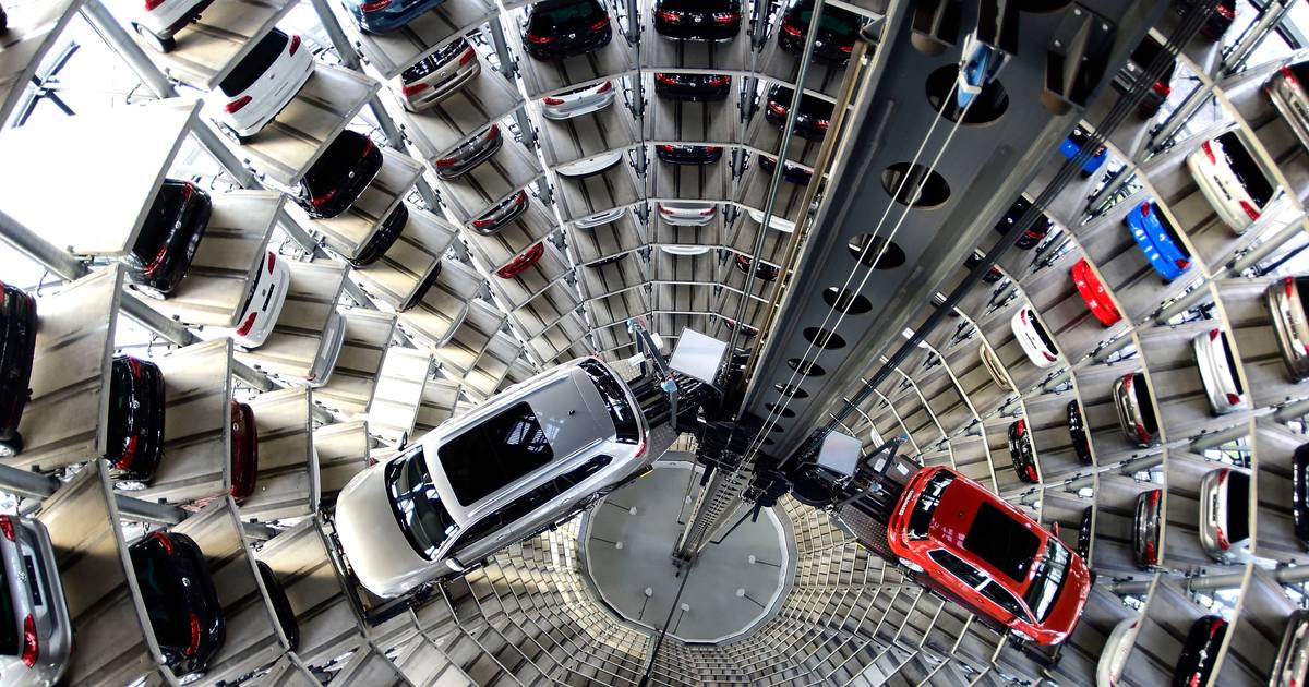 Fechamentos de fábricas, milhares de pessoas sem trabalho, resultados em queda: a semana negra do grupo Volkswagen