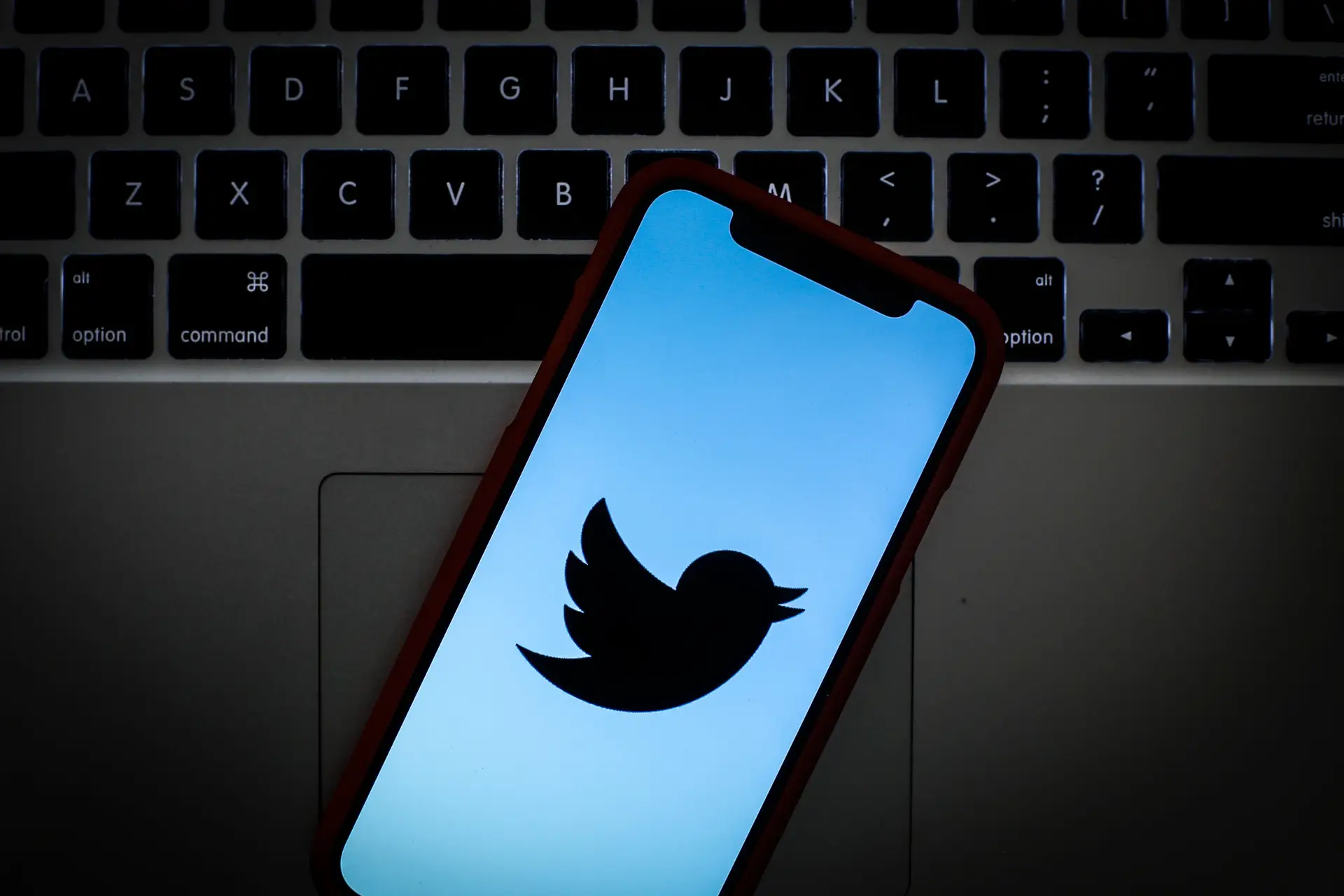 Twitter estuda colocar filtros por cima de 'tweets' que atentem contra os valores morais da empresa