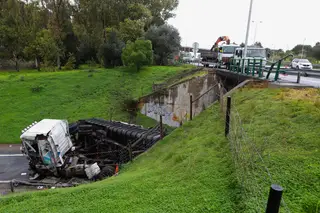 Despiste de pesado. GNR investiga causas do acidente na A5