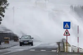 Vento forte, agitação marítima e frio. Temperaturas descem no fim de semana